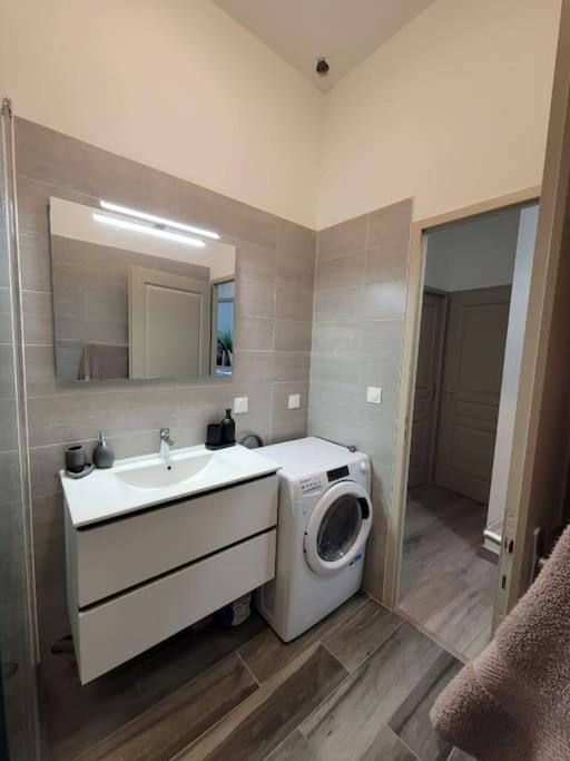 Apartamento L'Orchidee, Proche De La Gare Avec Clim Et Terrasse Narbona Exterior foto
